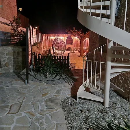 Taf - Kreta * Kamilari
